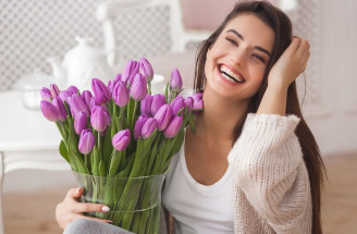 TOTO vložte do vázy a tulipány budú kvitnúť a budú svieže aspoň 10 dní!