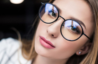Viete, ako si chrániť oči a zlepšiť zrak? Pomôže vám týchto 7 trikov!
