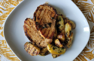Pečené bravčové mäso s opekanými zemiakmi: TOP recept!