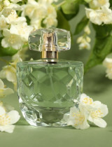 Prírodný parfum: Módny výstrelok alebo skutočne iný voňavý zážitok?
