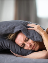 Šumenie v ušiach: Ako zvládnuť nepríjemný zvuk a získať späť pokoj?