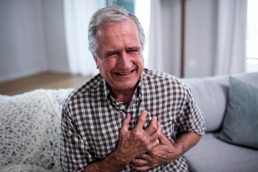 Toto sú jasné signály infarktu! Pozor, príznaky sa u žien a mužov môžu líšiť