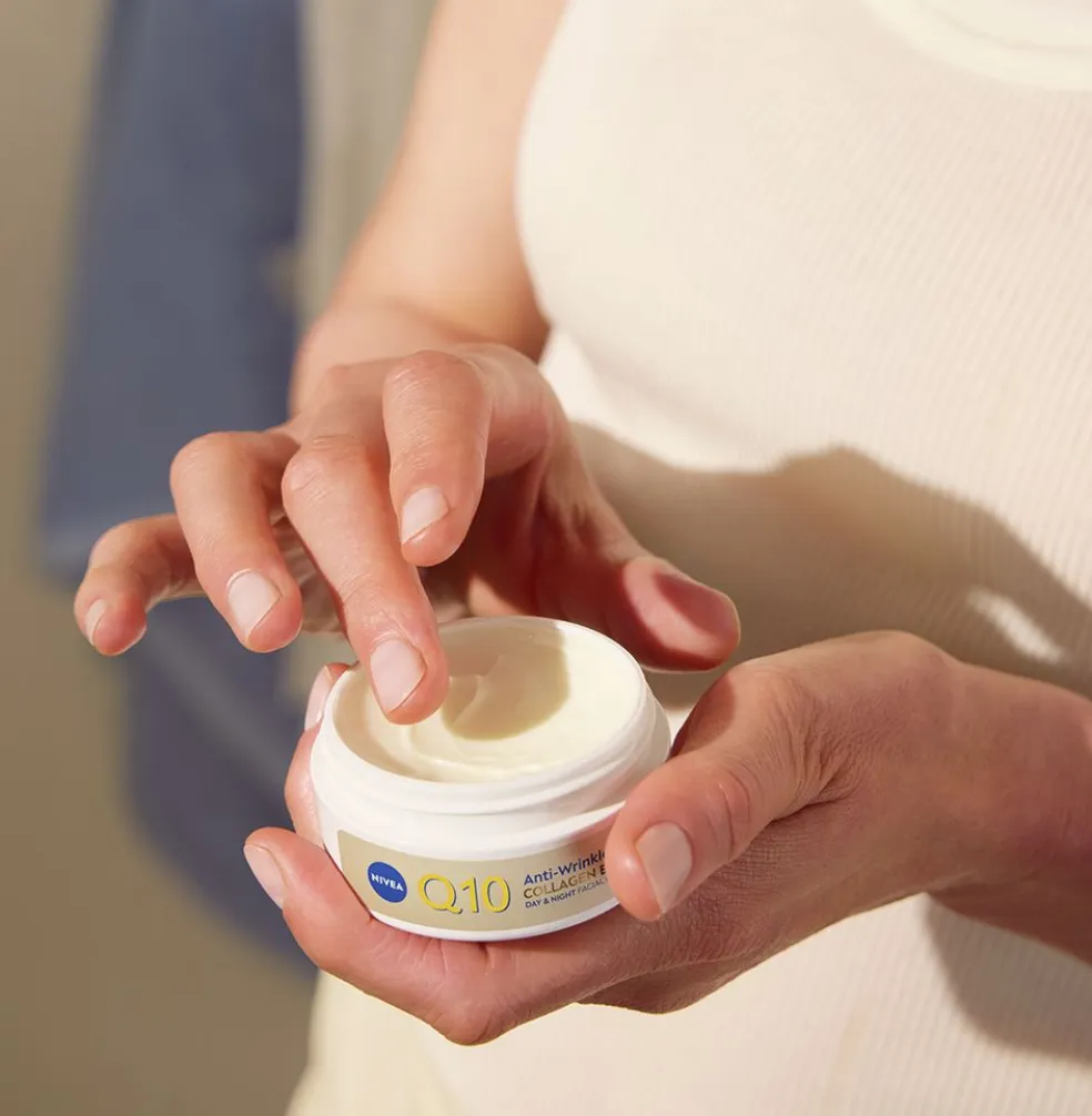 Rad NIVEA Q10 Collagen Expert